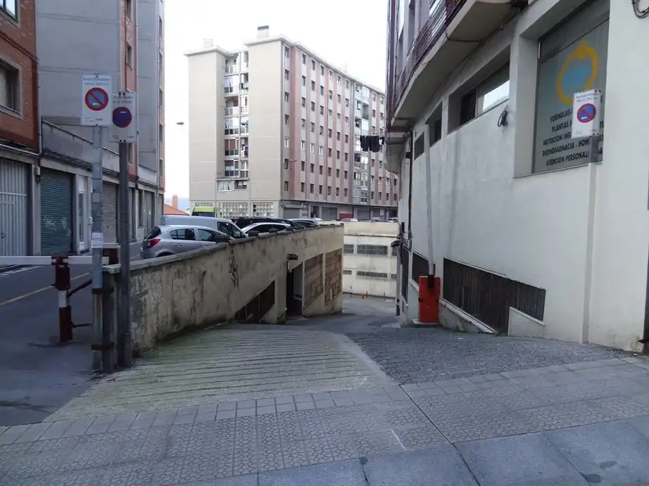 Parking de Garaje en venta en Bilbao 