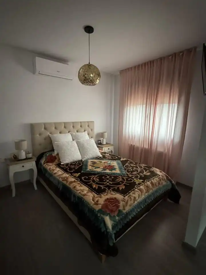 Dormitori de Casa o xalet en venda en Cadrete amb Aire condicionat, Calefacció i Jardí privat