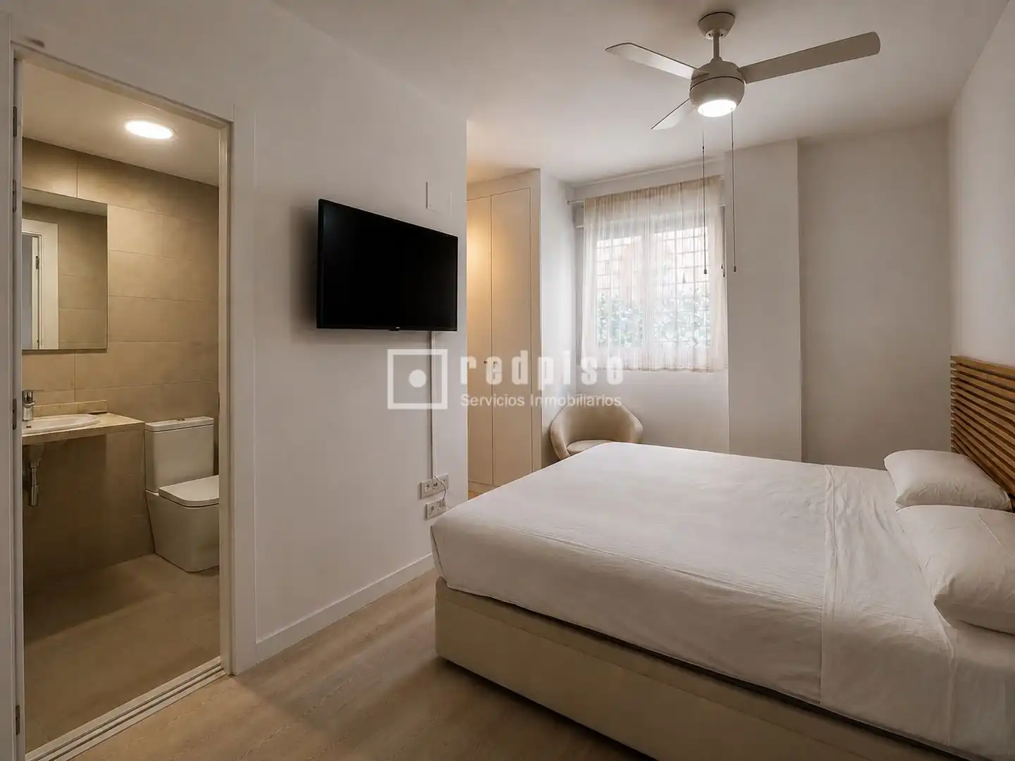 Bedroom of Flat for rent in Torremolinos  with Air Conditioner, Heating and Private garden