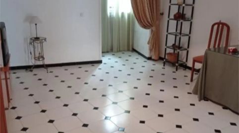Foto 3 de Casa adosada en venta en Calle Poetisa Isabel Tejero, 24, Calañas, Huelva