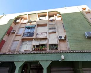 Exterior view of Flat for sale in  Granada Capital