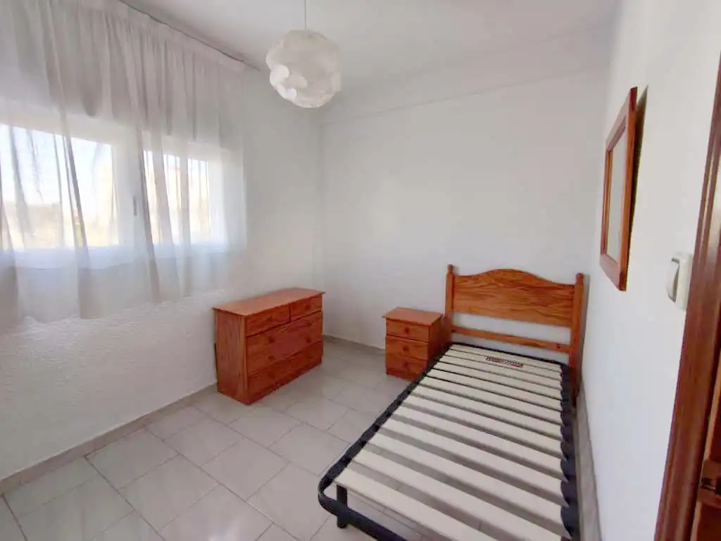 Habitación de Piso en venta en Madrid con Calefacción y Terraza