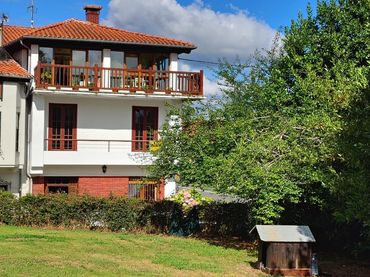 Casa pareada con balcón en venta en Ribamontán al Monte
