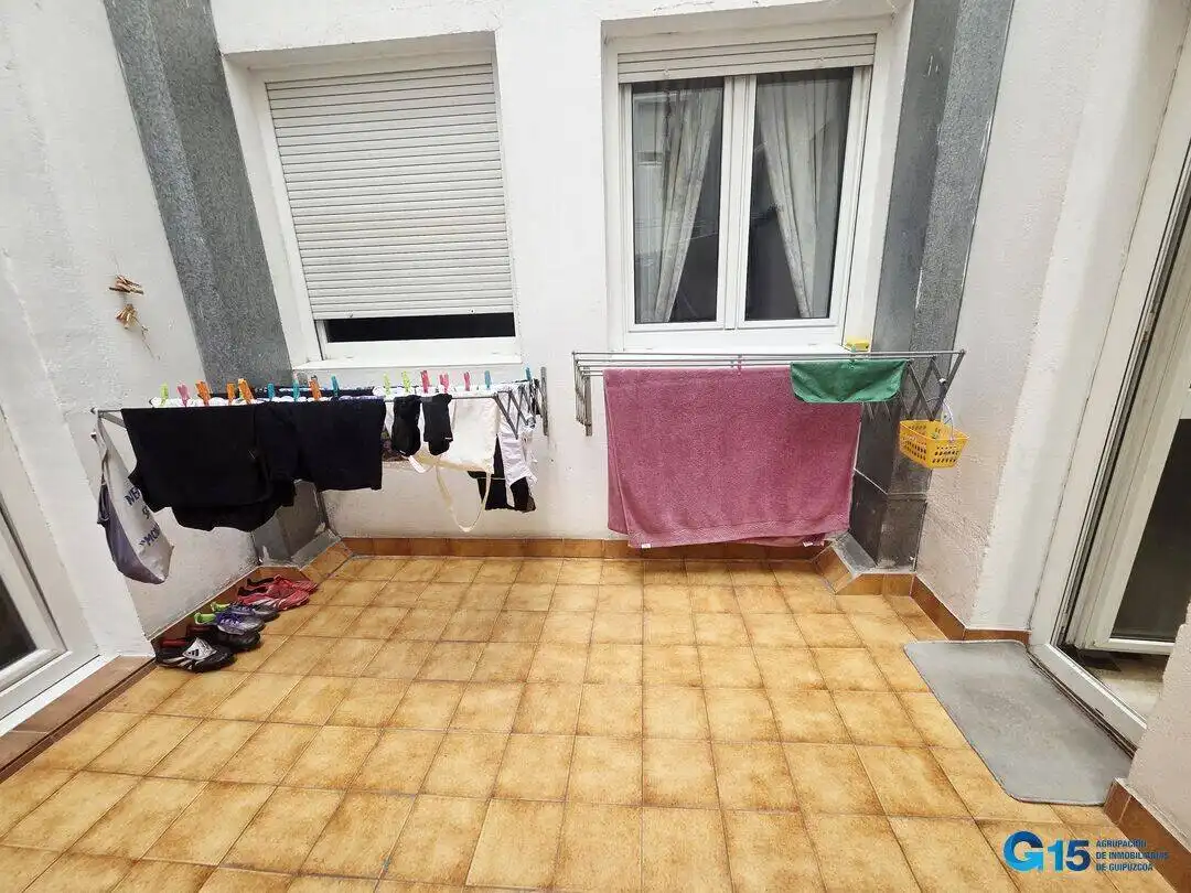 Terraza de Piso en venta en Errenteria con Calefacción, Terraza y Amueblado
