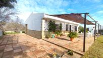 Vista exterior de Casa o xalet en venda en  Huelva Capital amb Terrassa i Piscina
