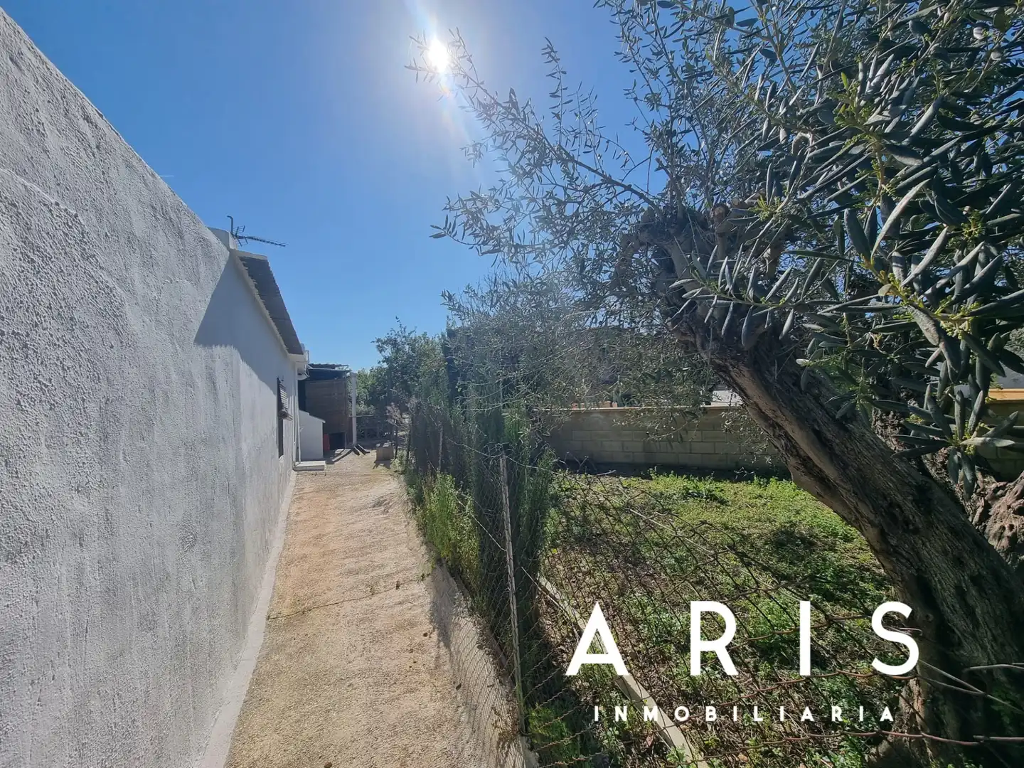 Houses for sale in Alhaurín de la Torre  with Air Conditioner, Private garden and Terrace