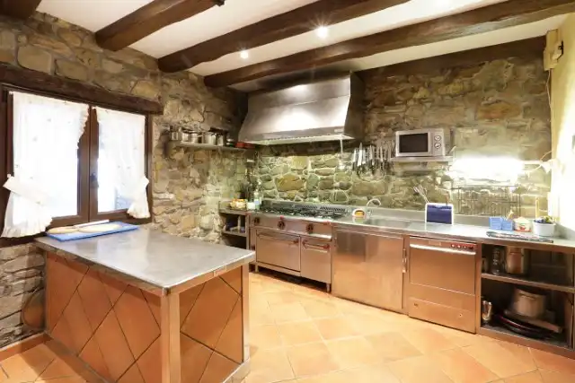 Cocina de Finca rústica en venta en Elgoibar con Calefacción, Jardín privado y Terraza