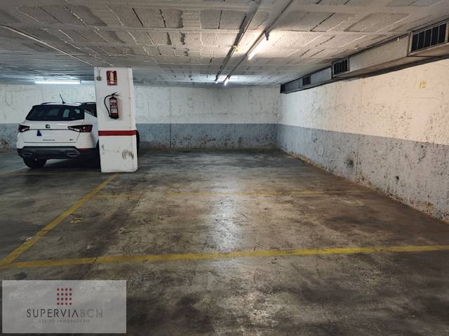 Garaje en Venta en Sants