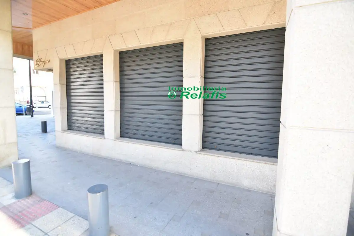 Commercial properties for sale in Ciudad Rodrigo  with Air Conditioner