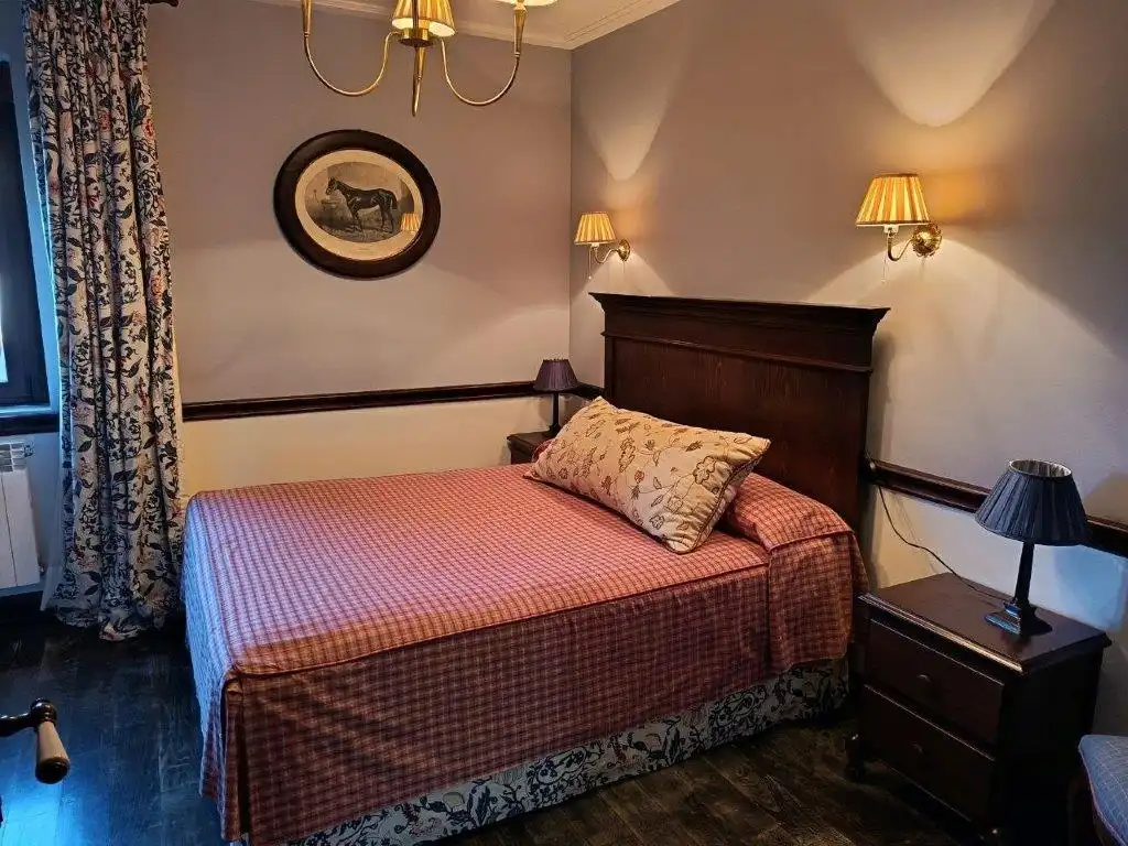 Bedroom of Buildings for sale in Navalonguilla