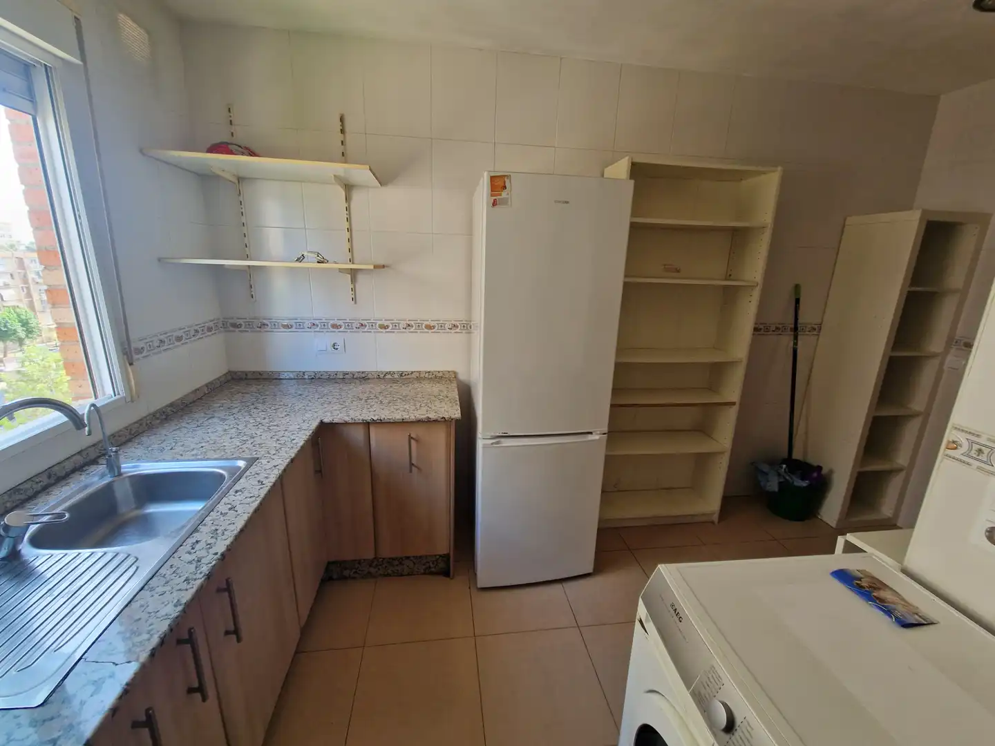 Cuina de Pis en venda en Murcia amb Moblat, Forn i Rentadora