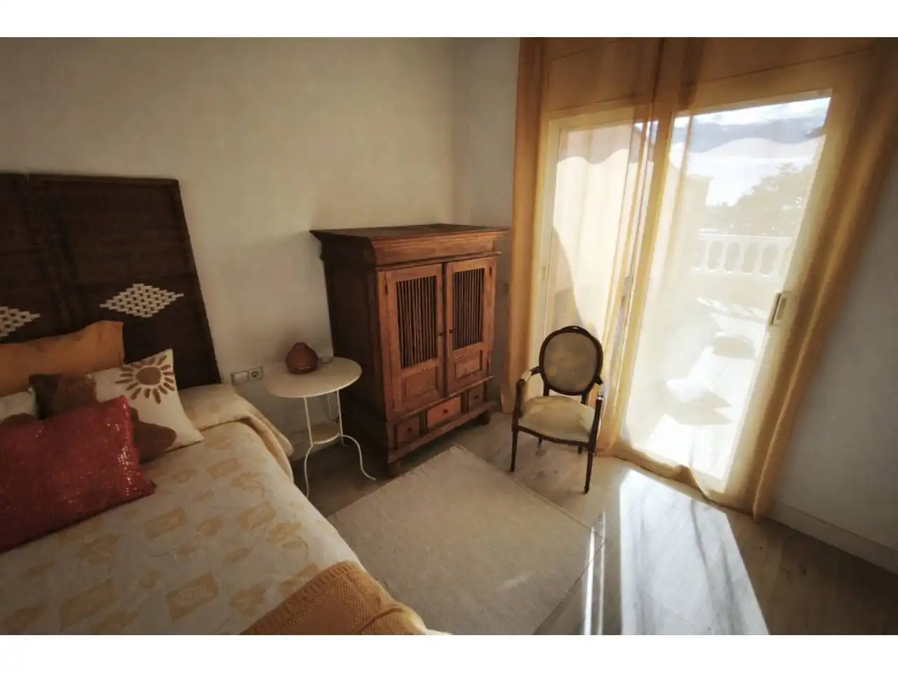 Habitación de Casa o chalet en venta en Santa Coloma de Gramenet con Aire acondicionado, Jardín privado y Parquet