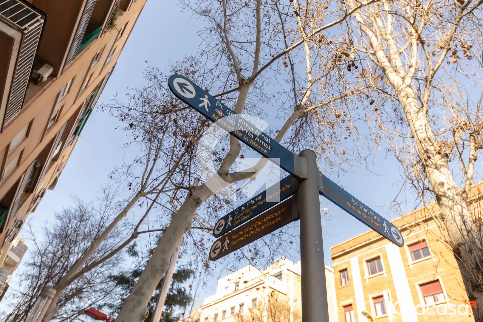 Außenansicht von Gebäude zum Verkauf in Barcelona
