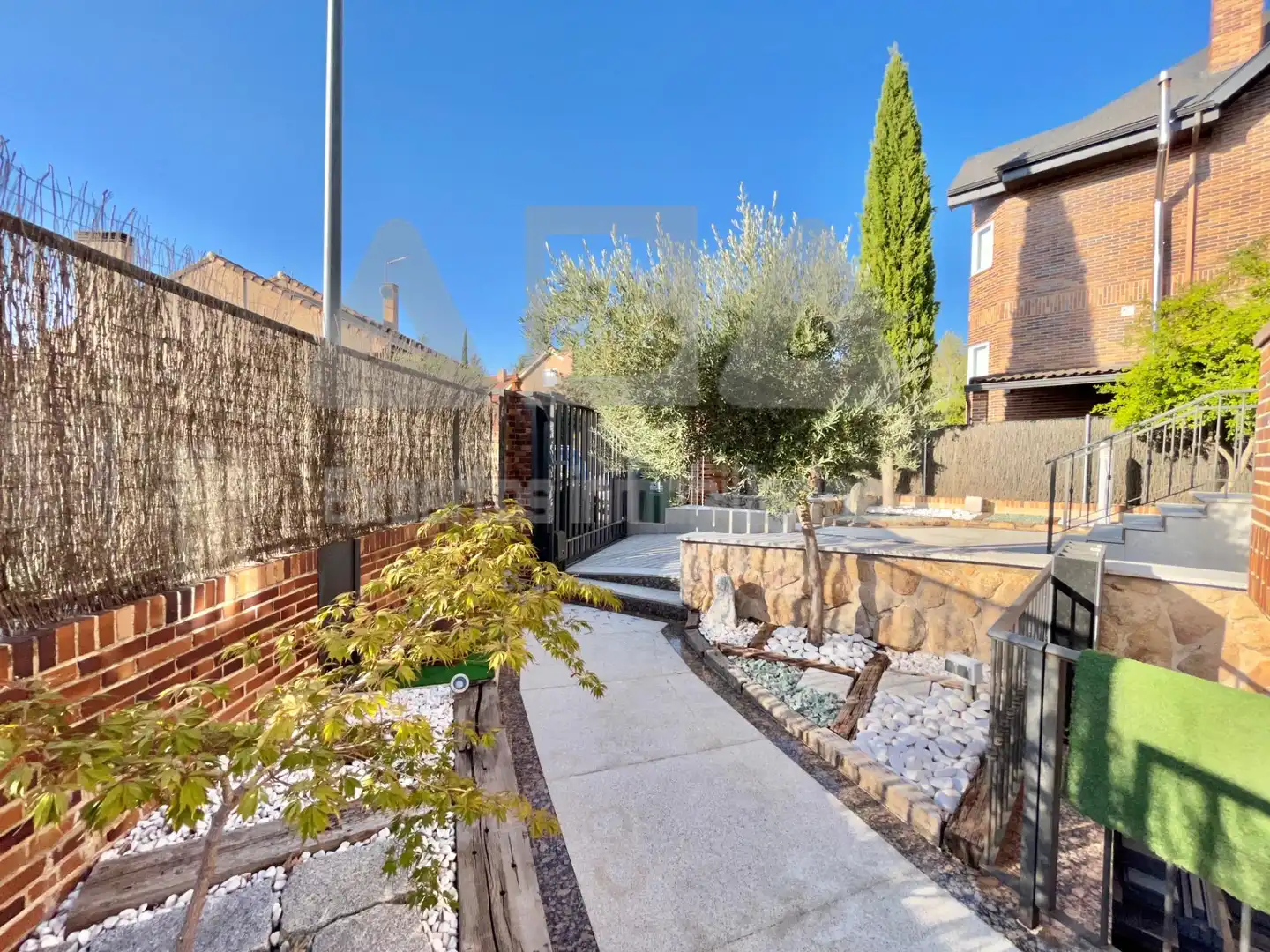 Terrace of Houses for sale in Torrelodones  with Air Conditioner, Heating and Private garden