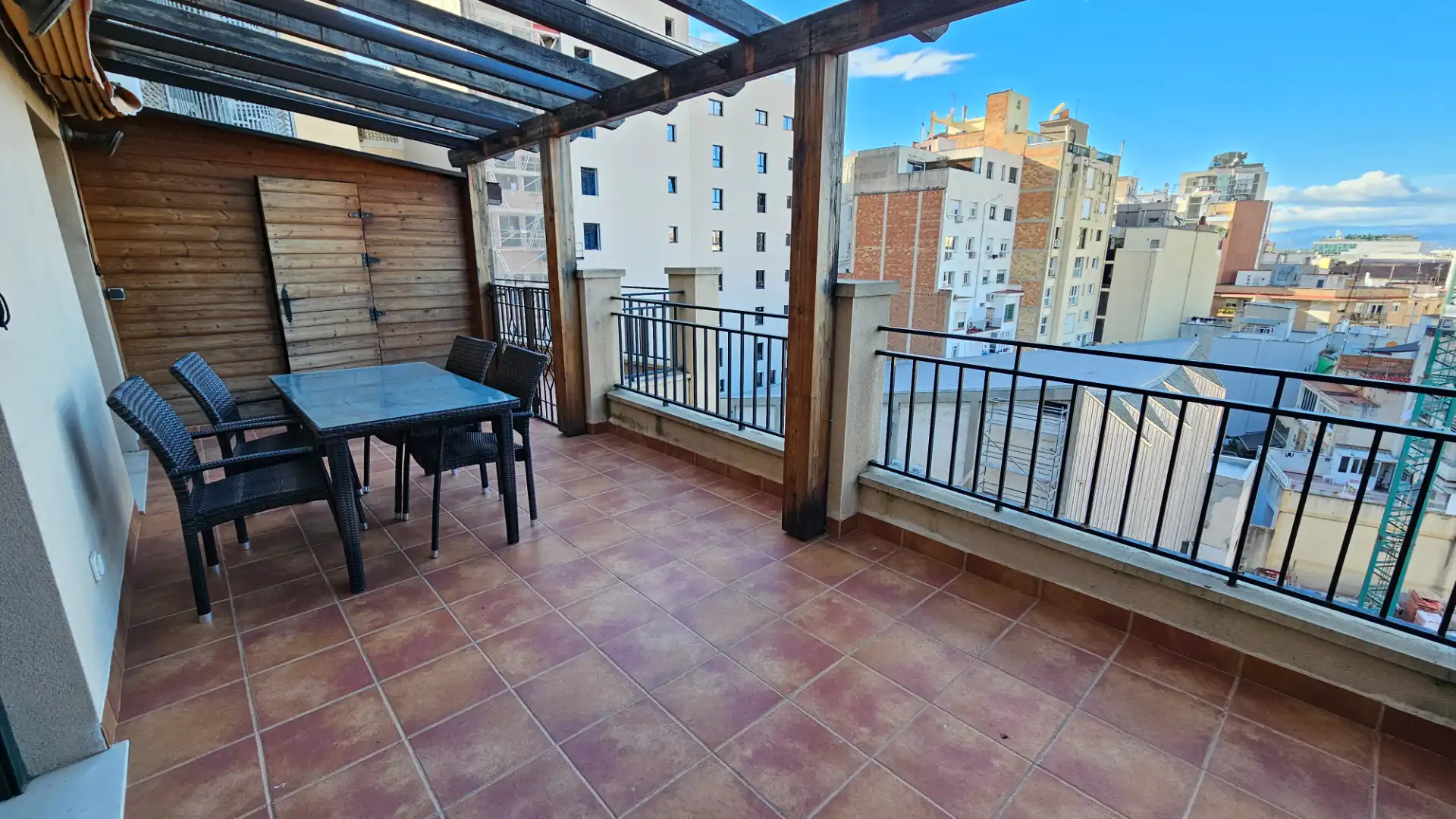 Penthouse with terrace for sale in Carrer Rovira i Virgili, imagen 2