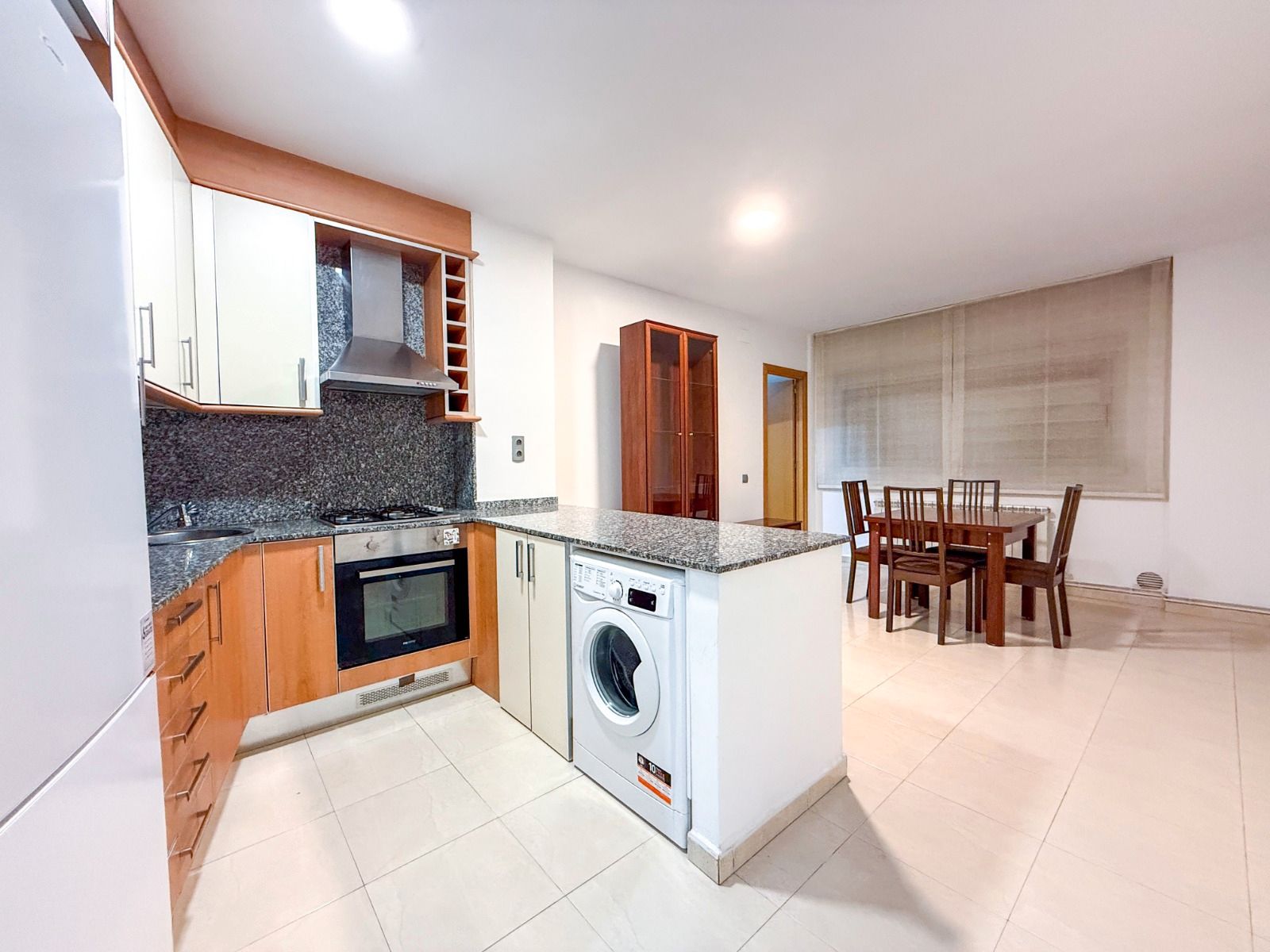 Cuina de Pis en venda en Sabadell amb Aire condicionat, Calefacció i Moblat