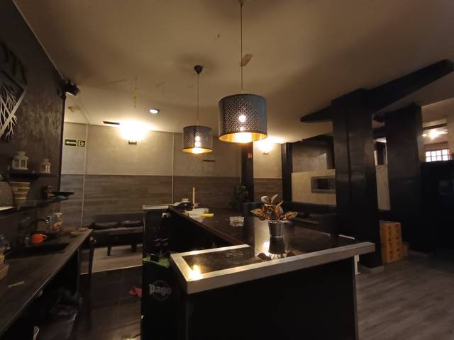 Local comercial en Alquiler en EDUARD TUBAU en Porta