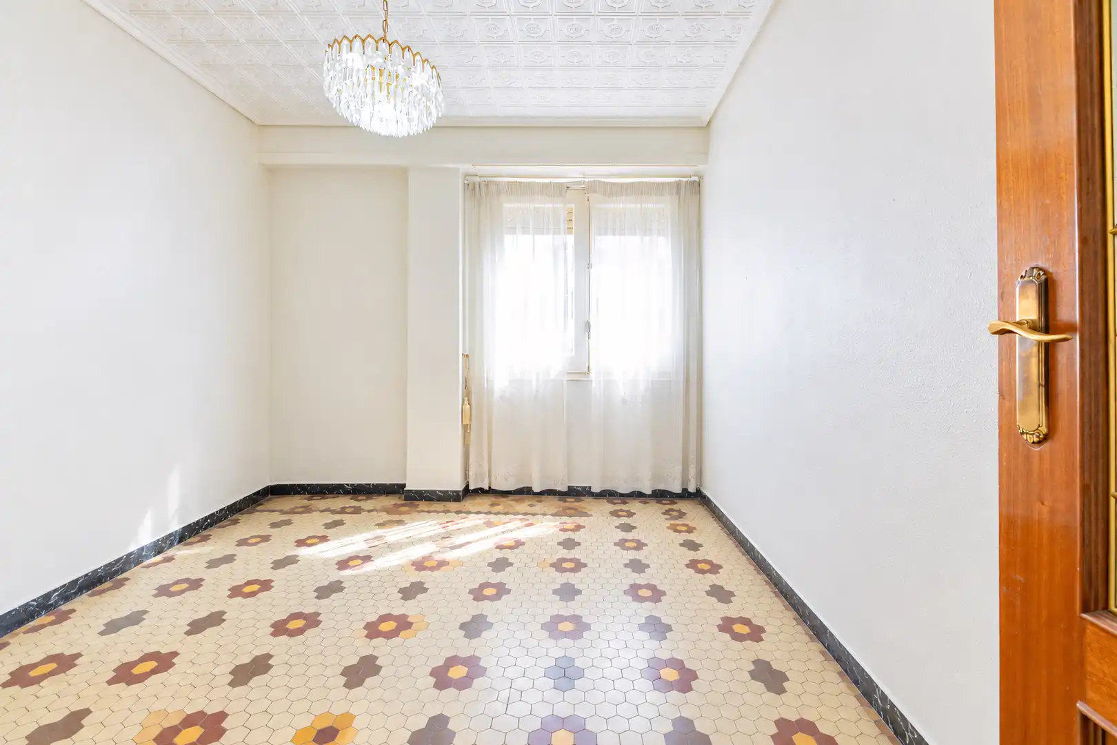 Flat with terrace for sale in Extramurs, imagen 12