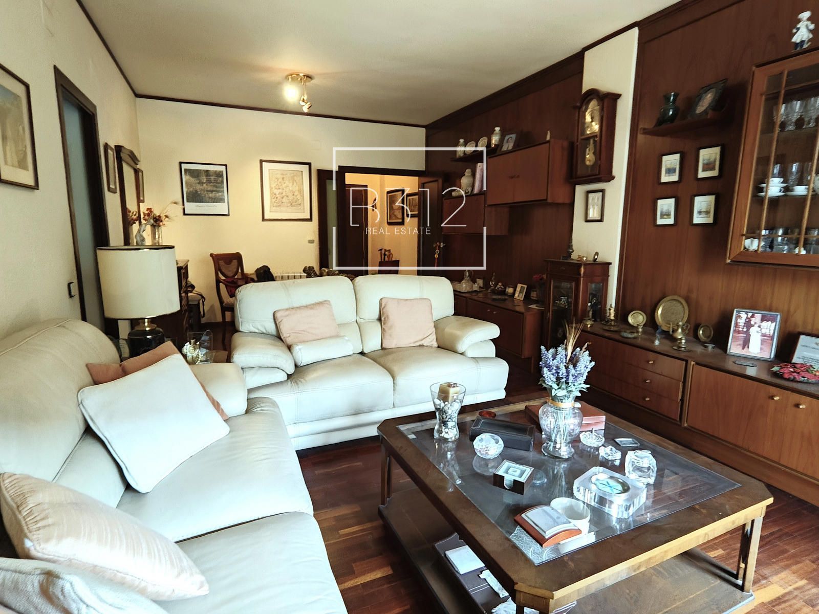 Living room of Flat for sale in  Barcelona Capital  with Air Conditioner, Heating and Parquet flooring