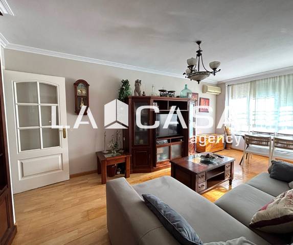 Piso en Venta en Villegas