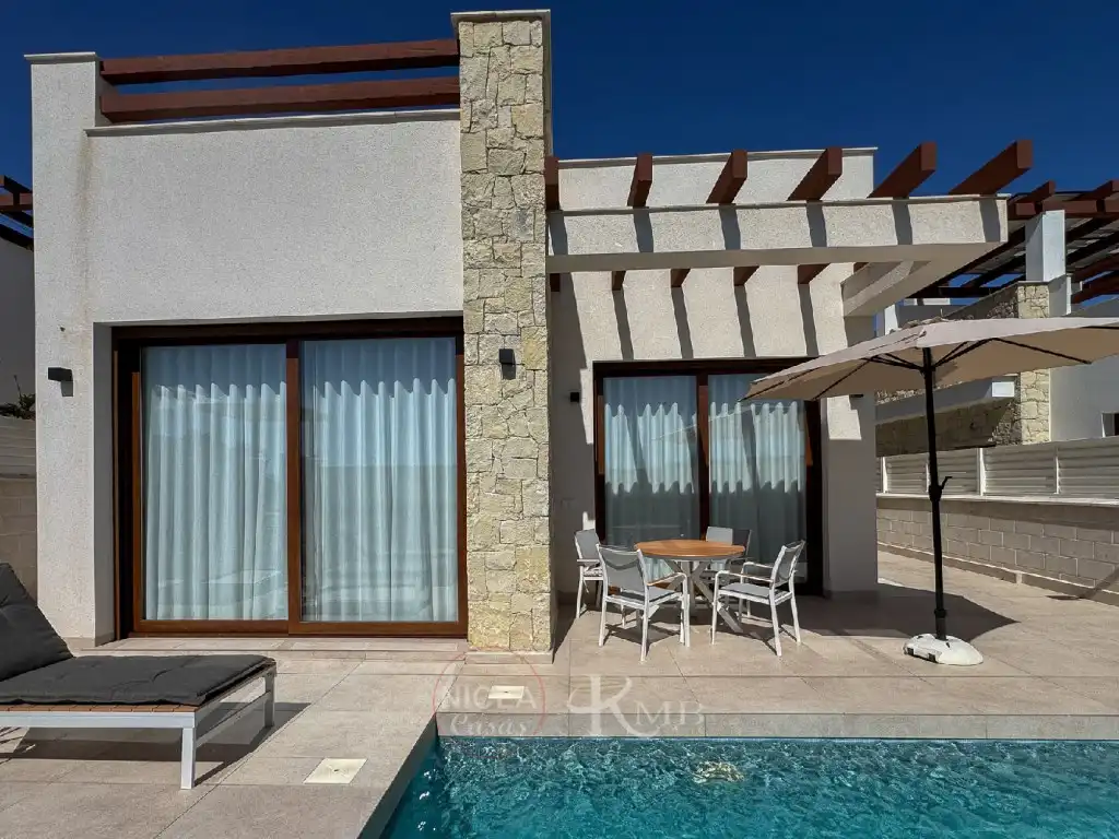 Terrassa de Casa o xalet de lloguer en Vera amb Aire condicionat, Terrassa i Piscina