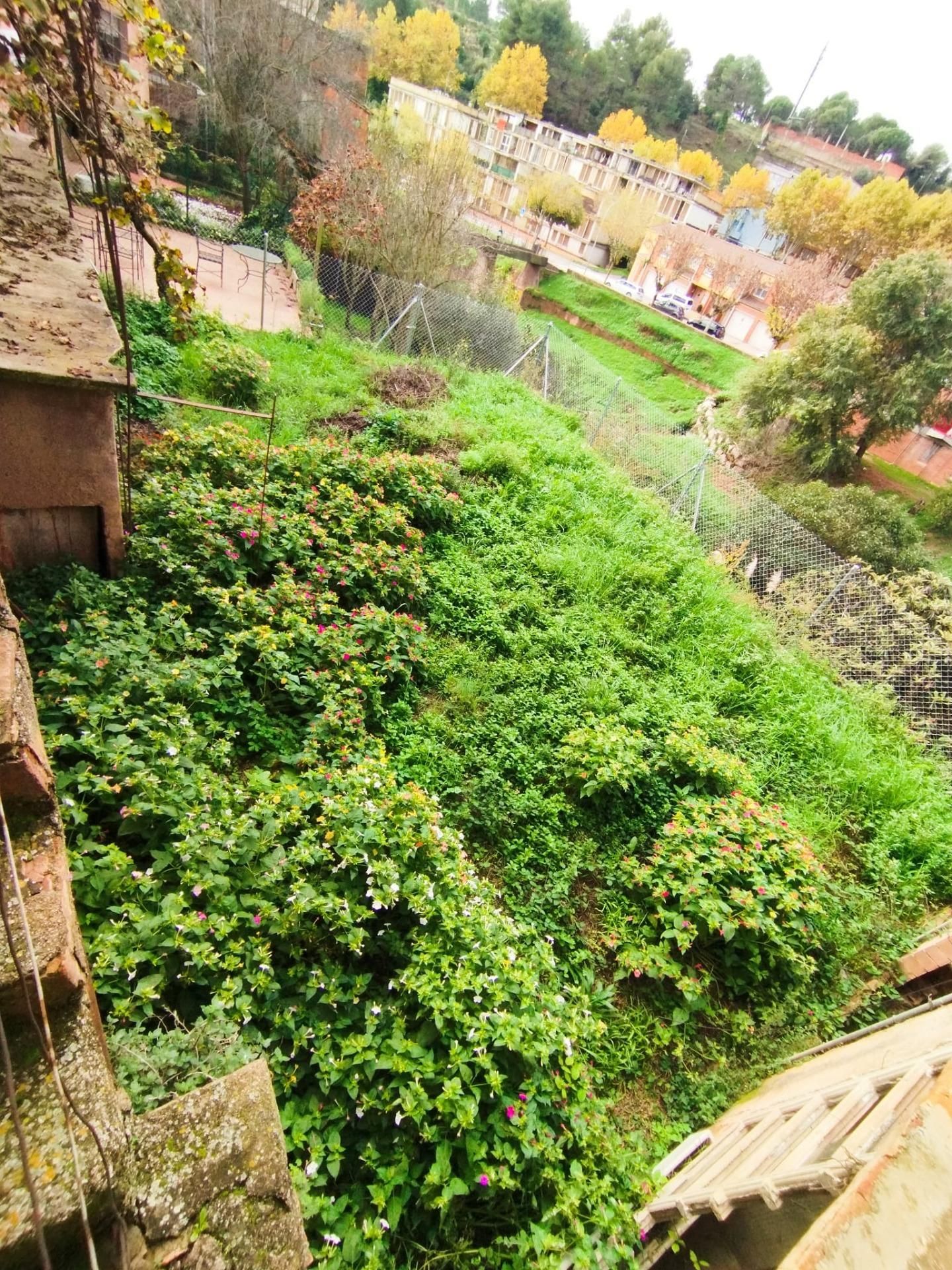 Casa adosada en venda en Sant Llorenç Savall amb Jardí privat