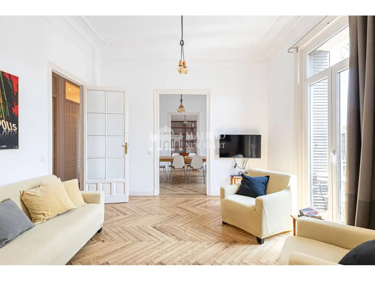 Living room of Flat for rent in Madrid  with Air Conditioner, Heating and Parquet flooring