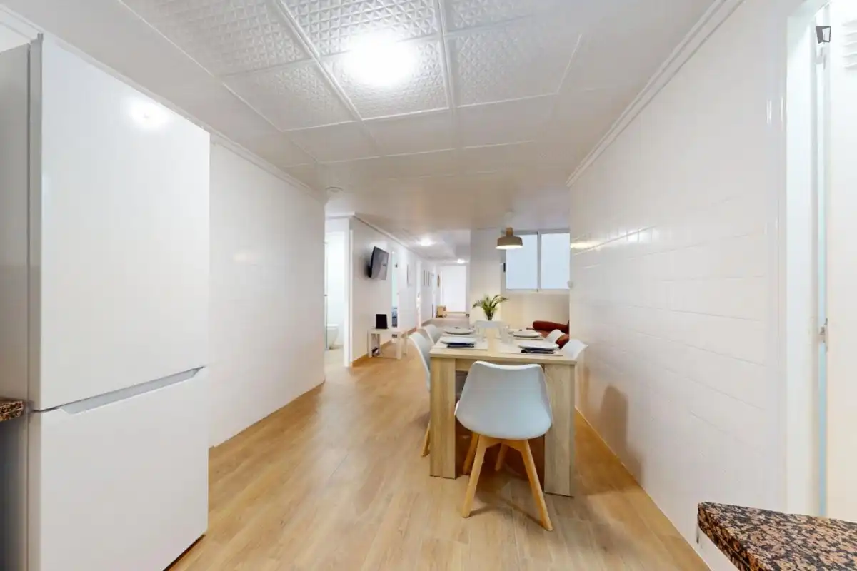 Habitación en Plaza Crevillente - Antiguos Juzgados - El Asilo