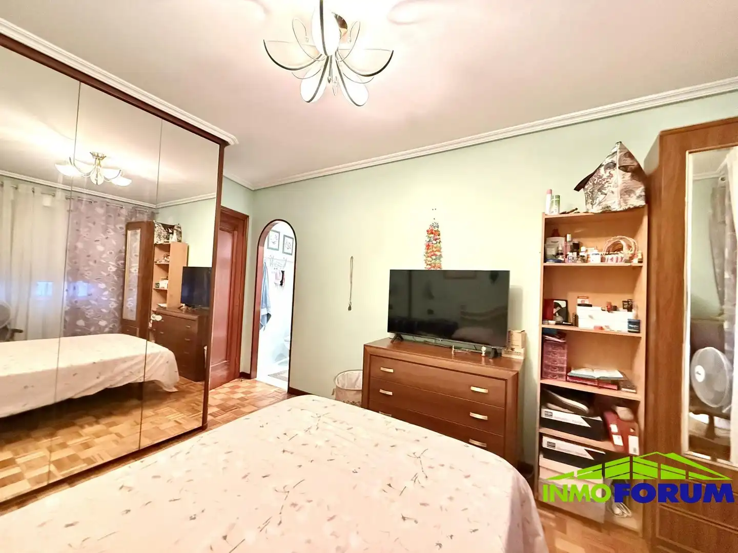 Dormitori de Pis en venda en A Coruña Capital  amb Parquet