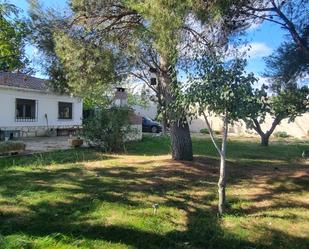 Finca rústica en venda en Fuentes de Ebro amb Jardí privat, Piscina i Moblat