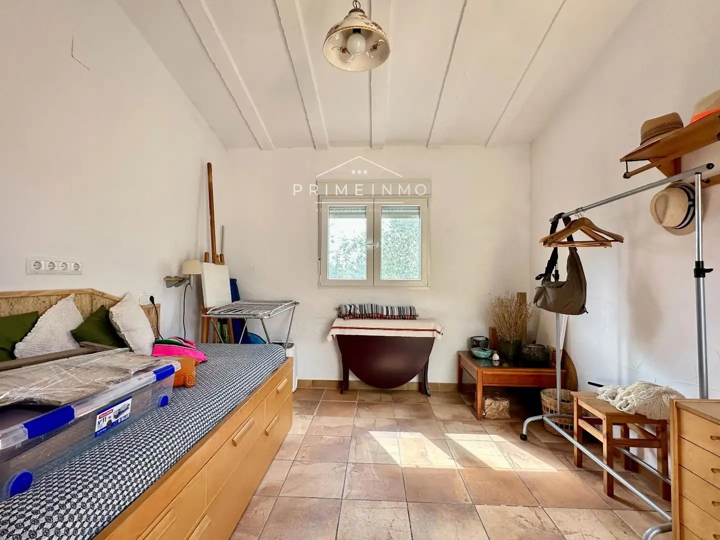Living room of Country homes for sale in Tortosa  with Heating and Storage room