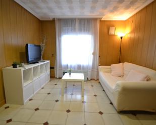 Flat to rent in Los Pinos - El Pilar