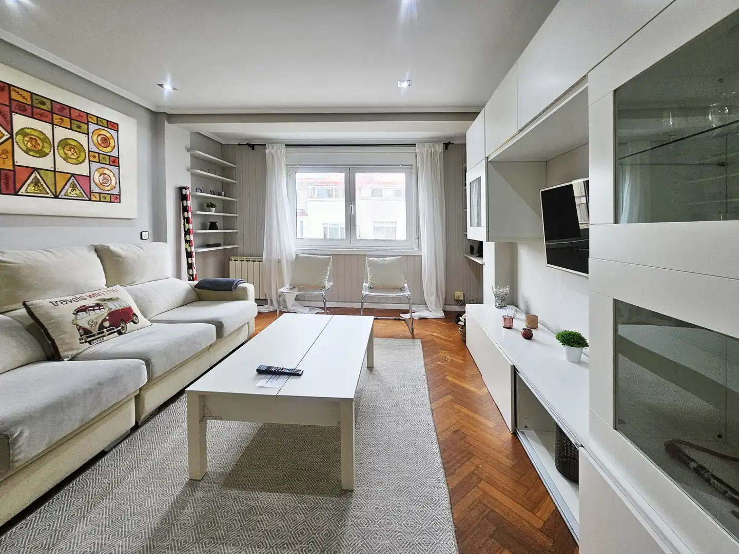 Living room of Flat for rent in A Coruña Capital   with Heating, Parquet flooring and Furnished