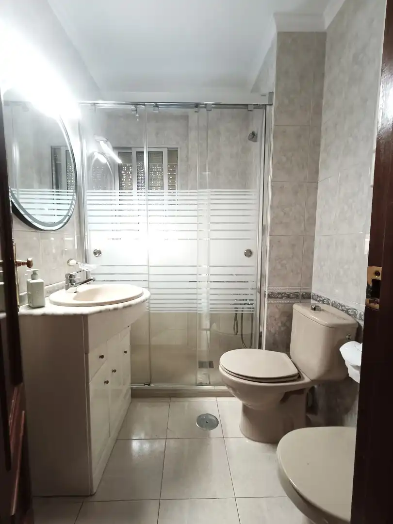 Baño de Piso en venta en Sevilla con Aire acondicionado, Calefacción y Terraza