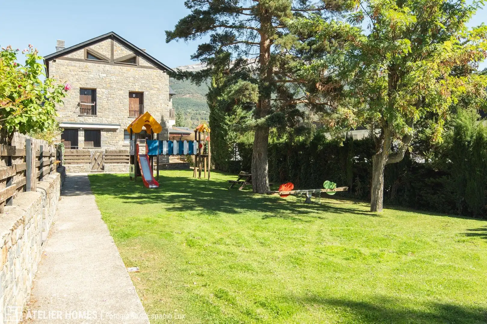 Vista exterior de Apartament en venda en Villanúa, Huesca