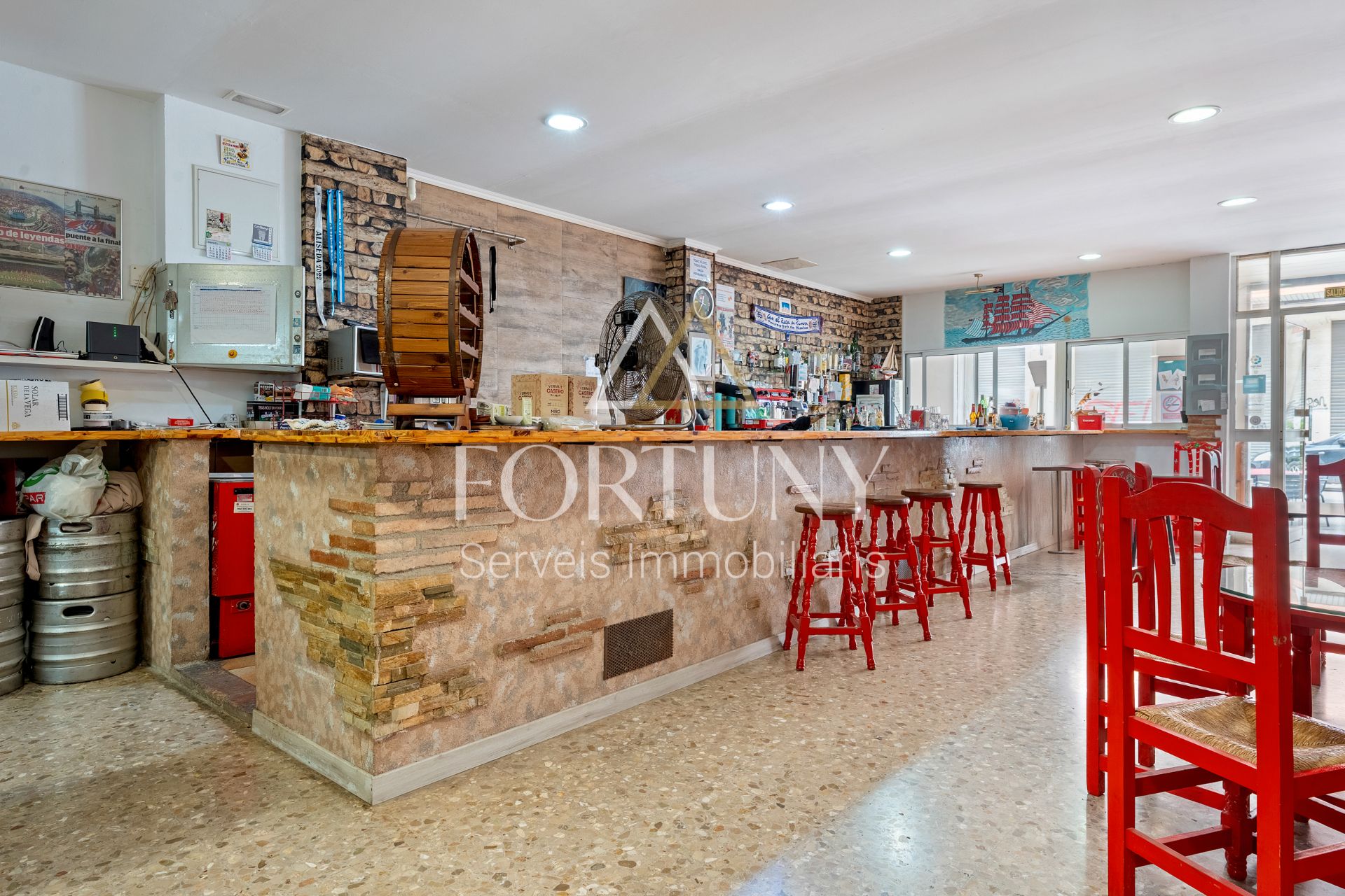 Premises for sale in Cambrils  with Terrace and Furnished