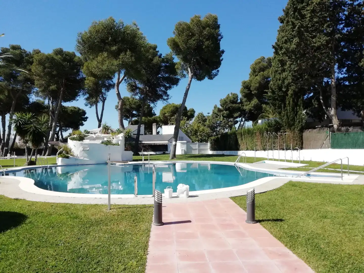 Piscina de Apartament en venda en El Puerto de Santa María amb Calefacció, Jardí privat i Piscina comunitària