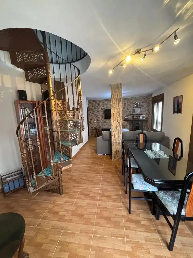 Piso en venta en Yunquera con Trastero, Amueblado y Horno