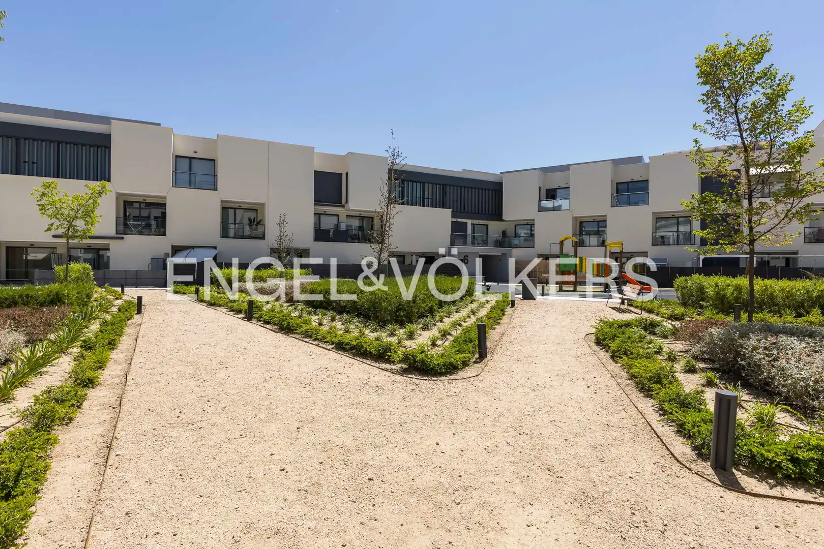 Exterior view of Flat for rent in San Sebastián de los Reyes  with Air Conditioner, Heating and Terrace