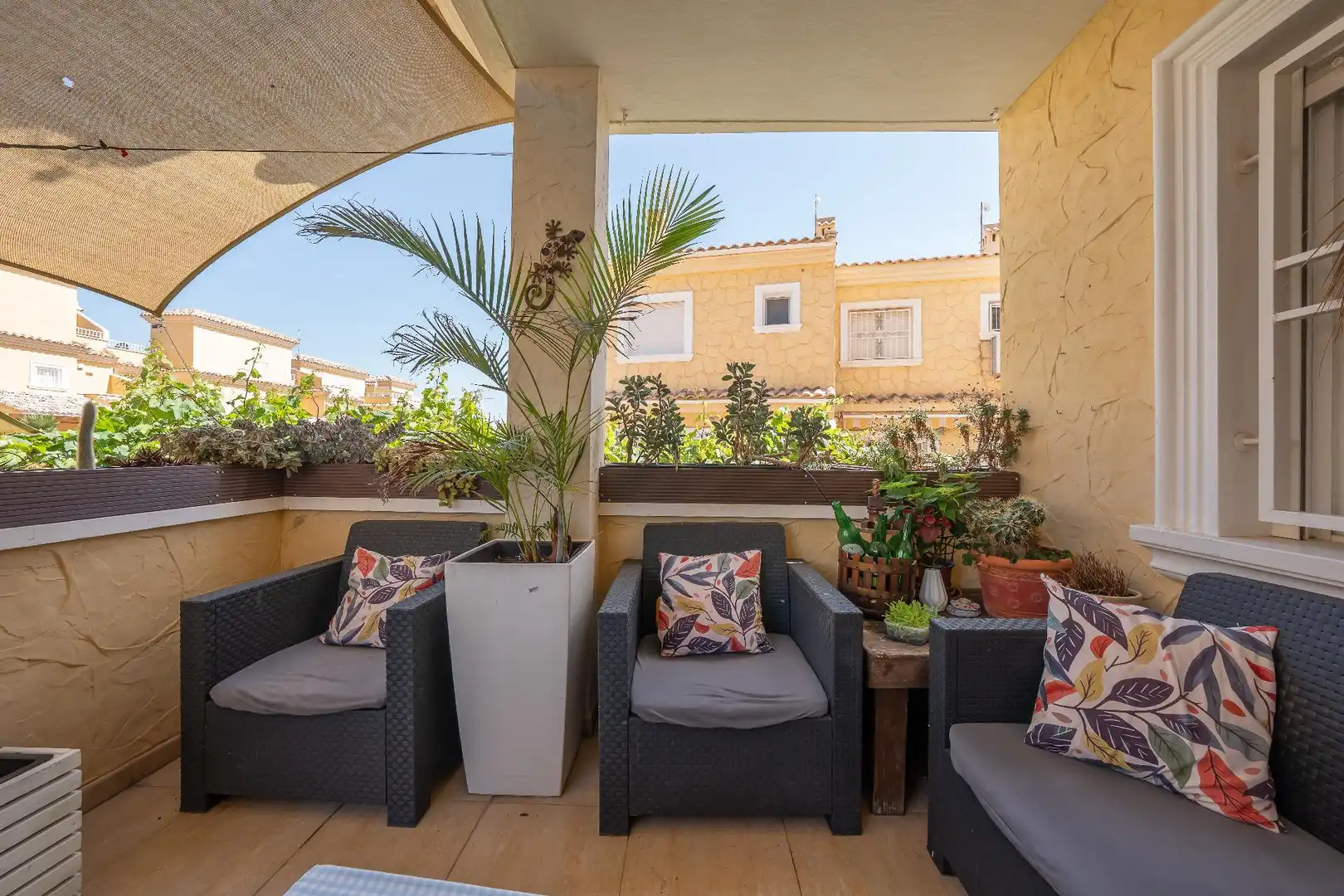 Terrassa de Casa adosada en venda en Torrevieja amb Piscina comunitària