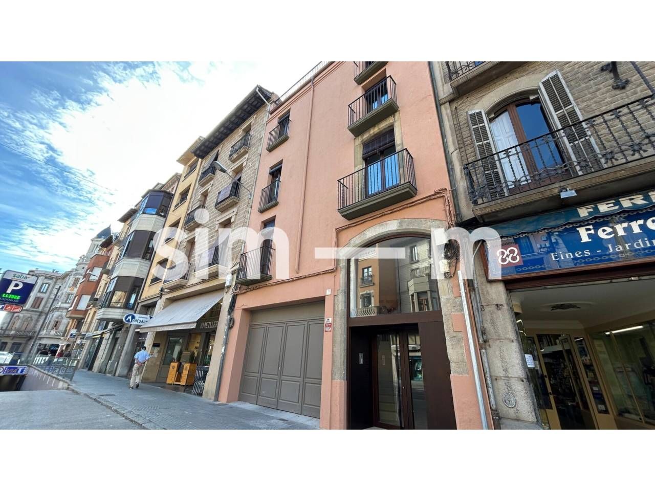 Exterior view of Flat to rent in Vic  with Heating, Parquet flooring and Balcony