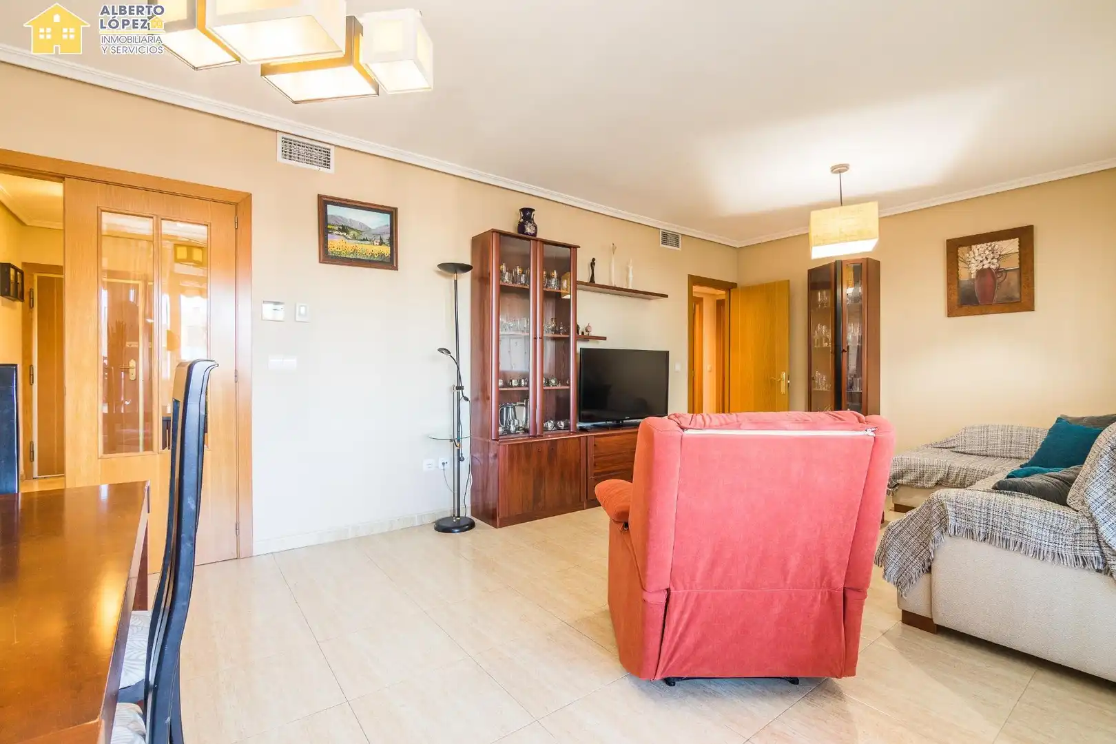 Sala de estar de Apartamento en venta en Alicante / Alacant con Aire acondicionado, Calefacción y Piscina comunitaria