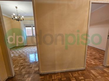 Piso con ascensor en venta en Calle de Santa Cruz de Marcenado
