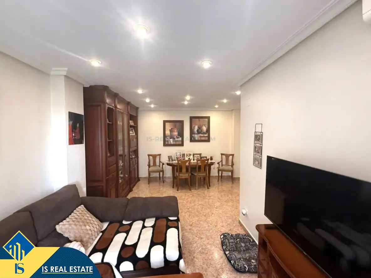 Apartament amb ascensor en venda a Centro