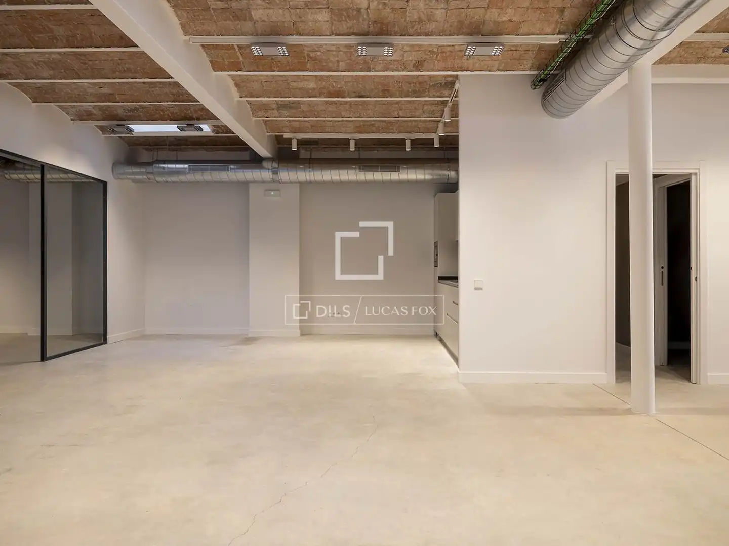 Loft zum Verkauf in Barcelona mit Klimaanlage und Heizung