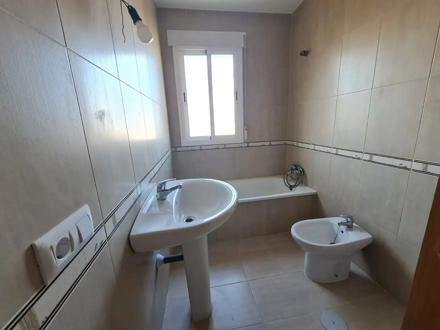 Badezimmer von Wohnung zum Verkauf in Láchar