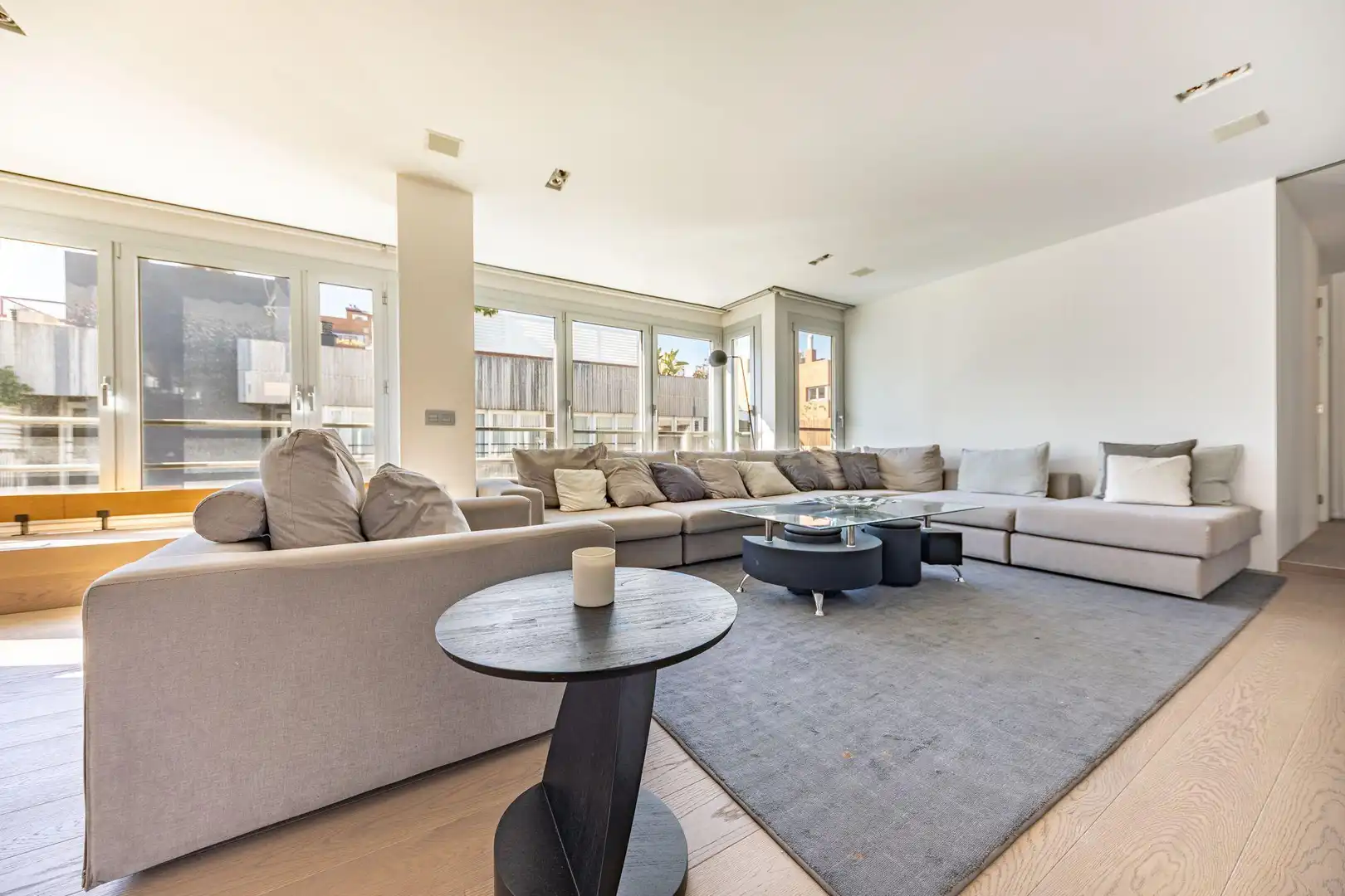 Living room of Apartments for rent in Barcelona  with Air Conditioner, Swimming Pool and Oven