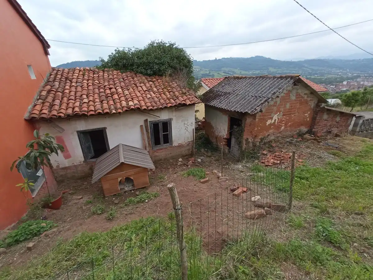Casa con jardín en venta en Grado, imagen 2