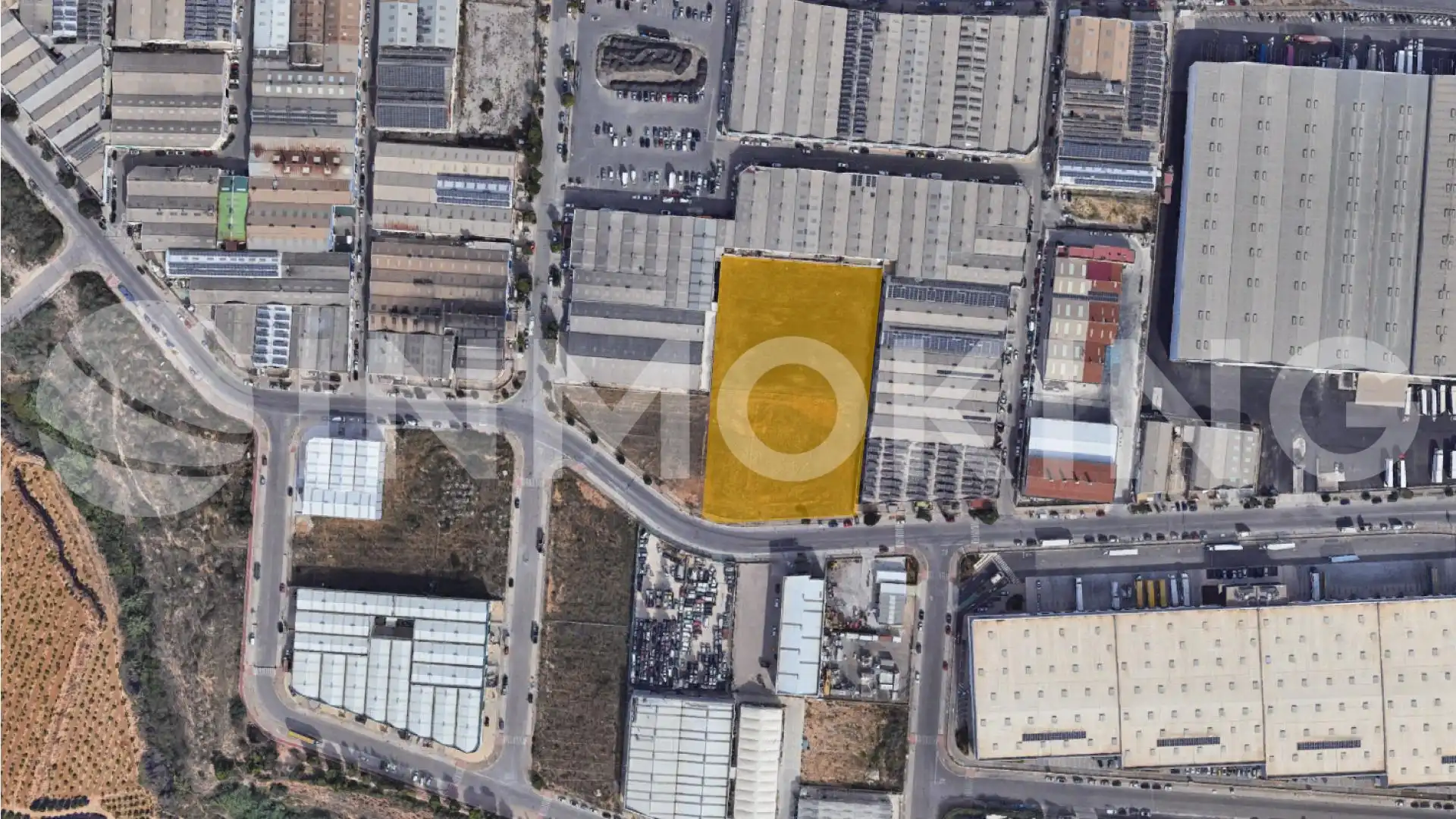 Terreny industrial en venda en Torrent