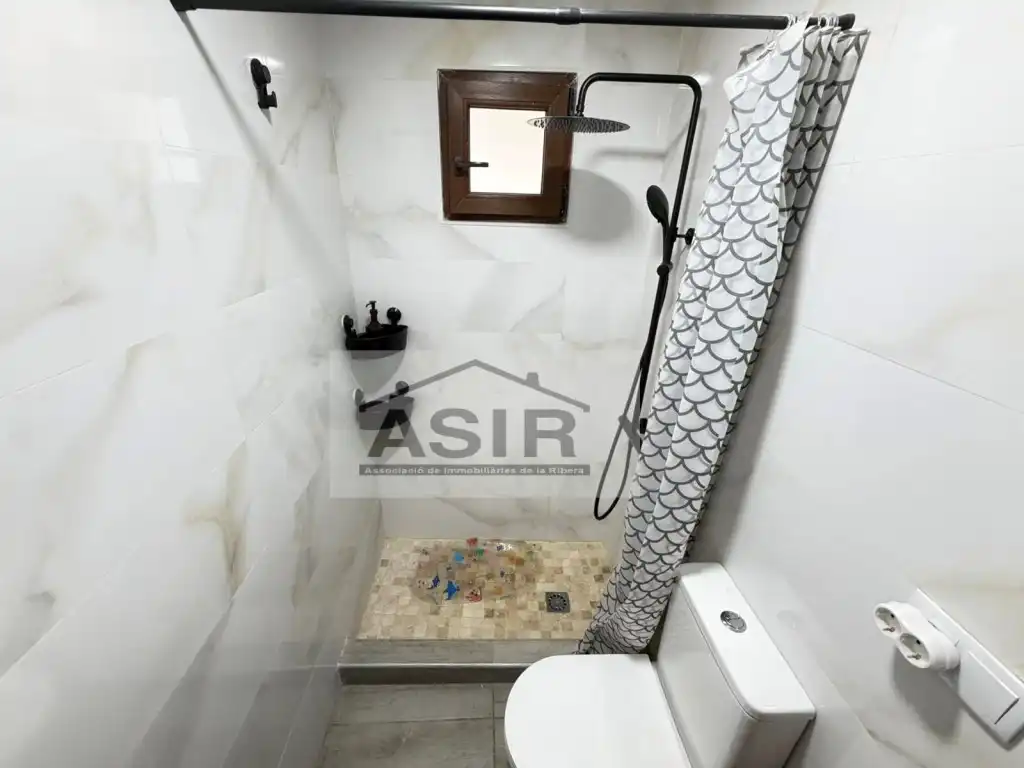 Baño de Casa o chalet de alquiler en Alzira con Terraza